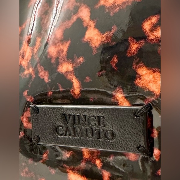 Vince Camuto - Amari - Pleated Tortoiseshell PVC/Black Leather Trim/Handle - EUC - Picture 7 of 17